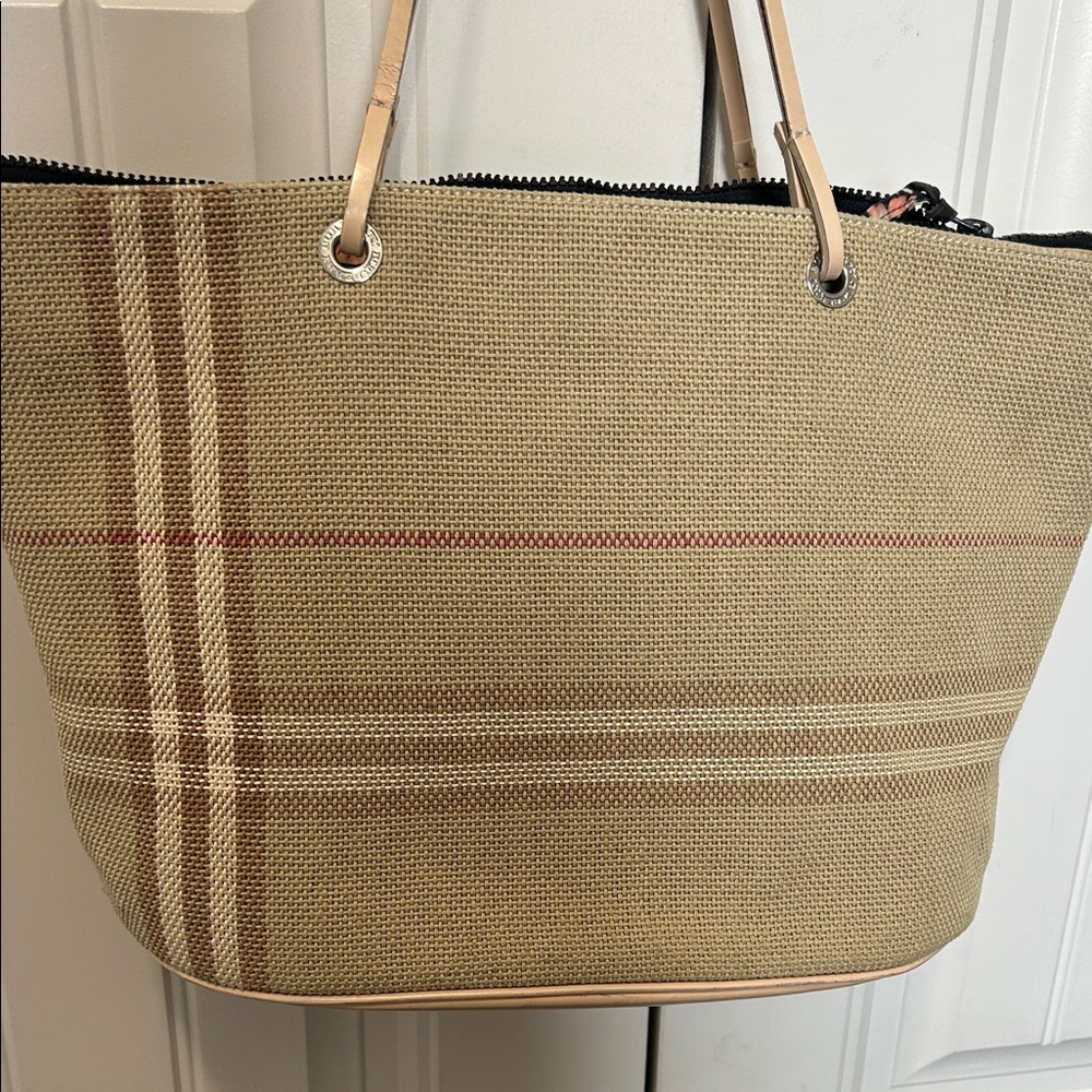 Burberry Tan Tote Bag - Picture 2 of 10